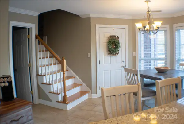 131 Twin Oaks DR, Bessemer City, NC 28016