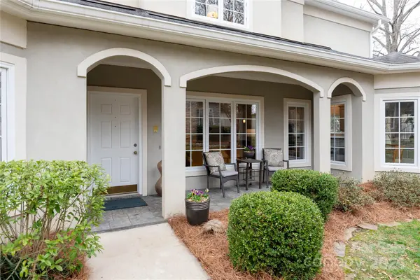 3416 Royal Crest DR, Charlotte, NC 28210