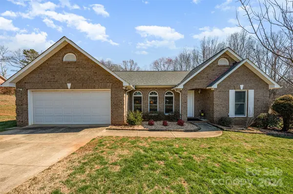 1419 Julius DR, Salisbury, NC 28147