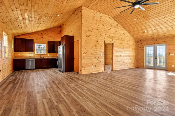 7065 Birch LN, Morganton, NC 28655