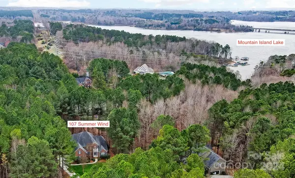 107 Summer Wind LN, Mount Holly, NC 28120