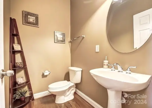 107 Summer Wind LN, Mount Holly, NC 28120