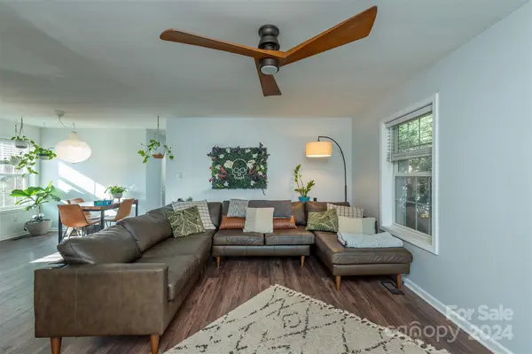 112 Shadowlawn DR, Asheville, NC 28806