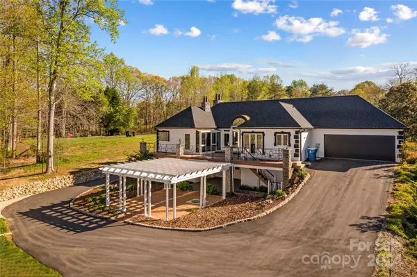 8593 Blue Heron DR, Terrell, NC 28682