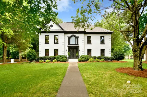 8516 Brownes Pond LN, Charlotte, NC 28277
