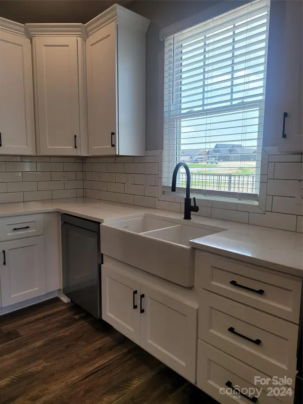 27737 Taylor LN, Albemarle, NC 28001