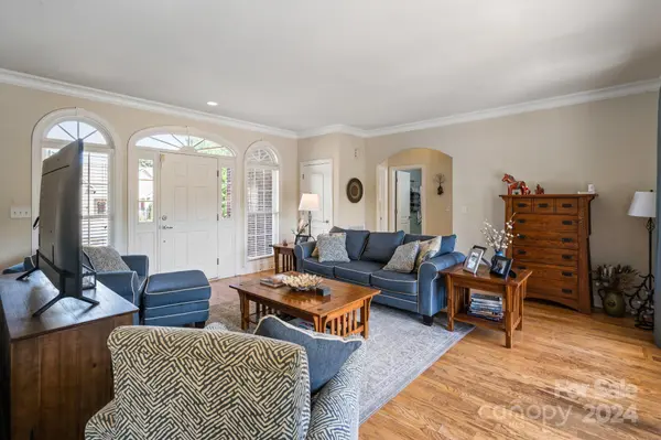 121 Sparta DR, Mooresville, NC 28117