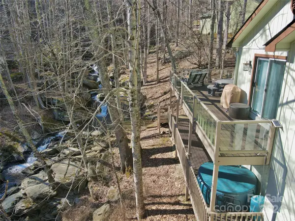 191 woodwinds LN, Seven Devils, NC 28604