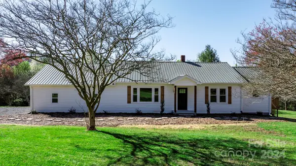 110 Camelot DR, Granite Falls, NC 28630