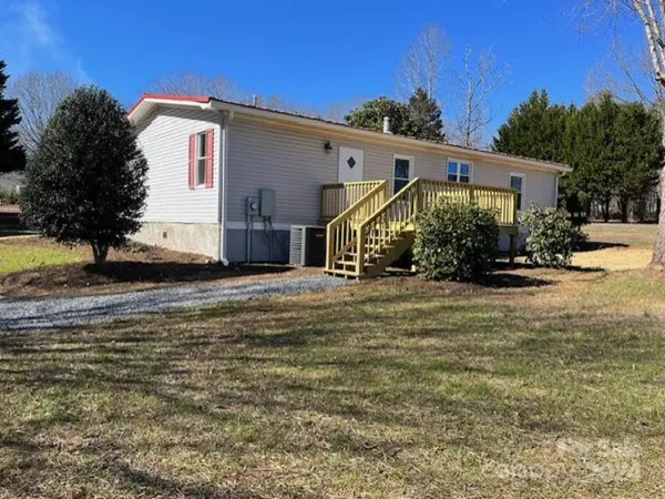 1387 Maiden Wood CIR, Maiden, NC 28650
