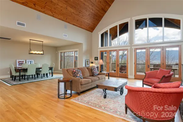 28 Galax LN, Black Mountain, NC 28711
