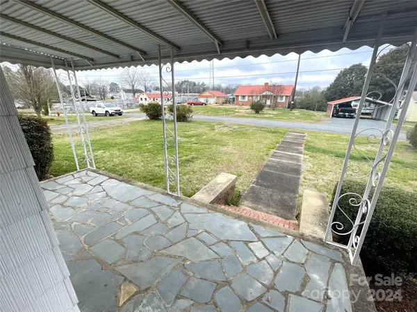 137 Henning DR, Albemarle, NC 28001