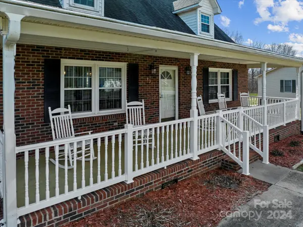 3941 Holly Springs DR, Newton, NC 28658