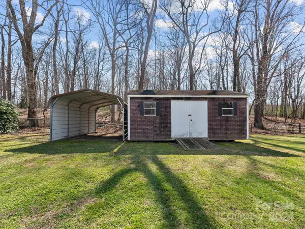 3941 Holly Springs DR, Newton, NC 28658