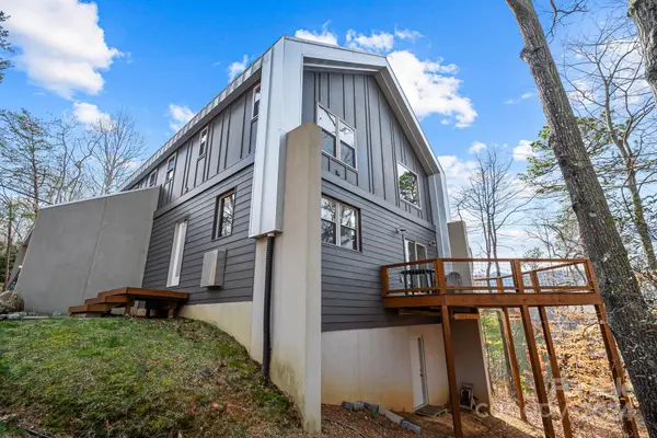 23 Hillcrest RD, Black Mountain, NC 28711