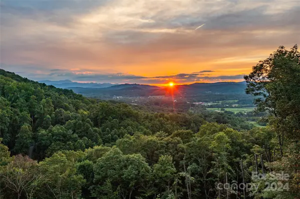 185 Joe Bailey DR, Fletcher, NC 28732