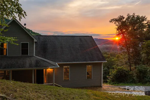 185 Joe Bailey DR, Fletcher, NC 28732