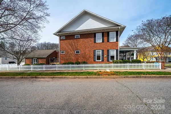 4083 Principal CIR NW, Conover, NC 28613