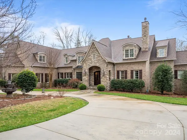 6072 Oxfordshire RD, Waxhaw, NC 28173