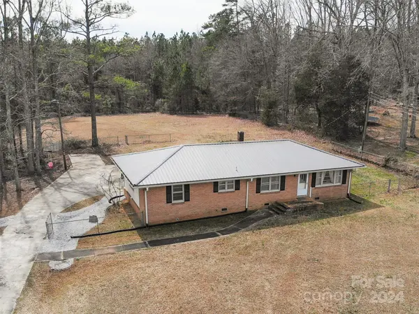 992 Davis DR, Chester, SC 29706