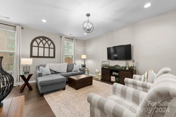 181 W Summit AVE, Charlotte, NC 28203