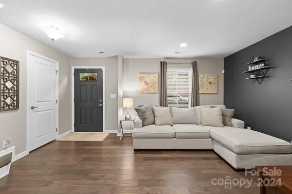 181 W Summit AVE, Charlotte, NC 28203