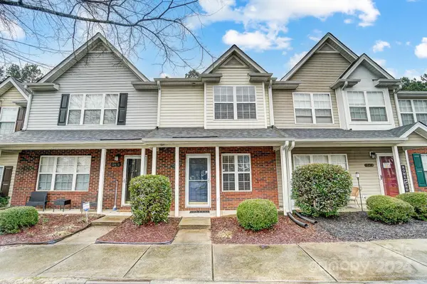 12414 Hennigan Place LN, Charlotte, NC 28214