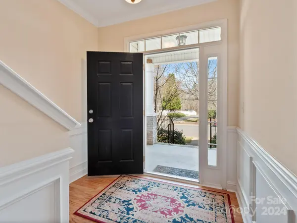 10014 Switchyard DR, Cornelius, NC 28031