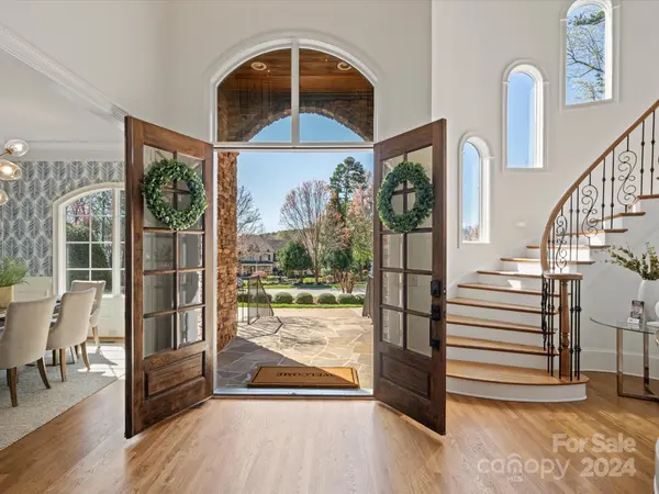 252 Milford CIR, Mooresville, NC 28117