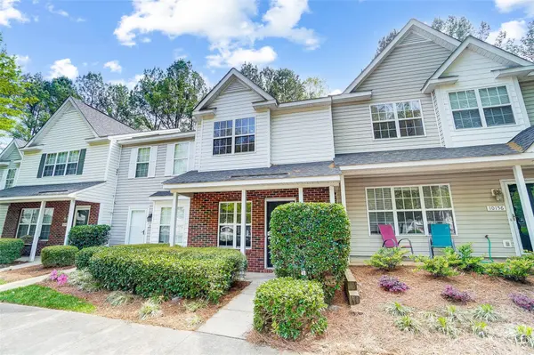 10158 Forest Landing DR, Charlotte, NC 28213