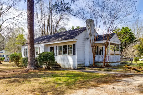 306 Palmetto AVE, Winnsboro, SC 29180