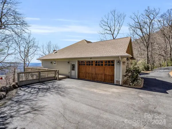 343 Lost Cabin DR, Mills River, NC 28759