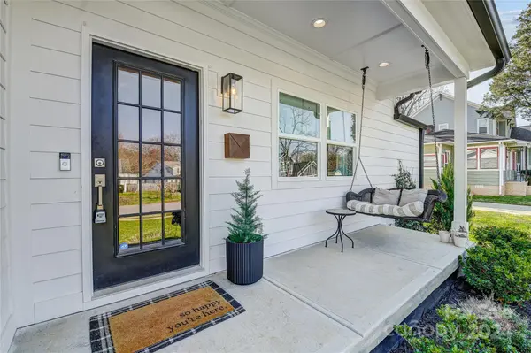 526 Seldon DR, Charlotte, NC 28216