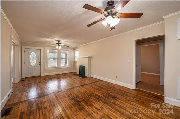 2249 Mount Olive Church RD, Newton, NC 28658