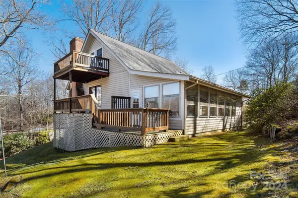 376 Hoot Owl RD, Spruce Pine, NC 28777