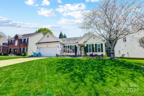 12622 Mcginnis LN, Huntersville, NC 28078