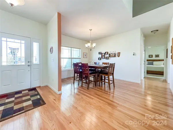 79 Weaver Village WAY, Weaverville, NC 28787