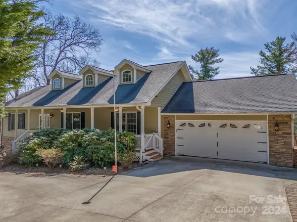 11 Terrapin TRL, Flat Rock, NC 28731