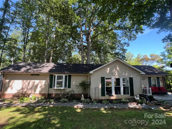 116 Orville RD, Statesville, NC 28677