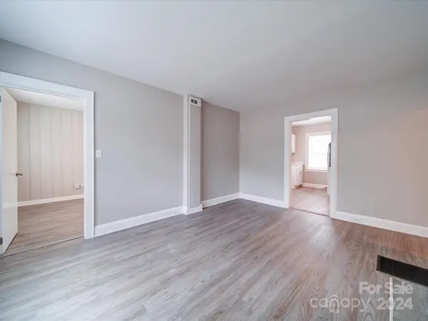 3125 Carol AVE, Charlotte, NC 28208