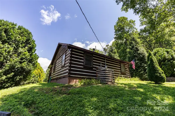 83 Biltmore CIR, Bryson City, NC 28713