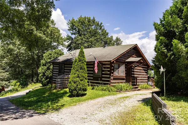 83 Biltmore CIR, Bryson City, NC 28713
