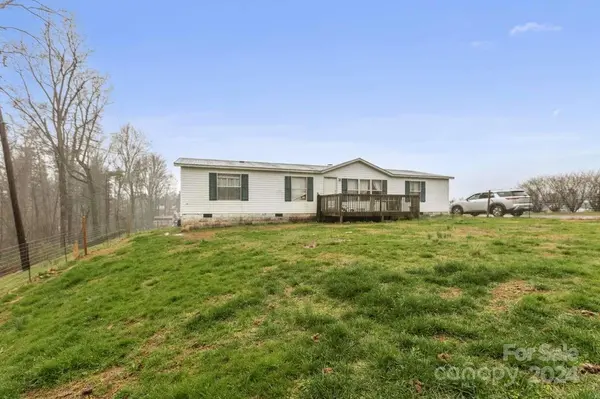 3 Star Flower RD, Alexander, NC 28701