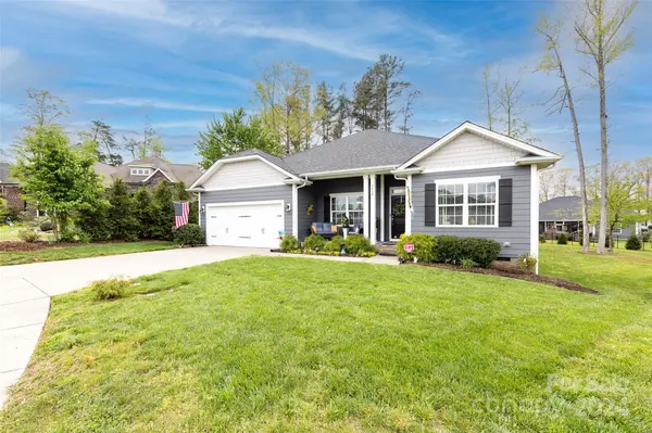 7718 Village Pkwy, Locust, NC 28097