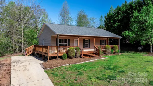 5367 Oriole CT, Granite Falls, NC 28630