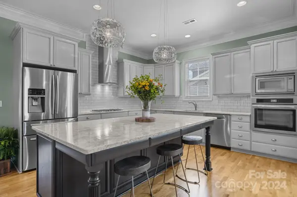 2702 Chasemont DR, Waxhaw, NC 28173