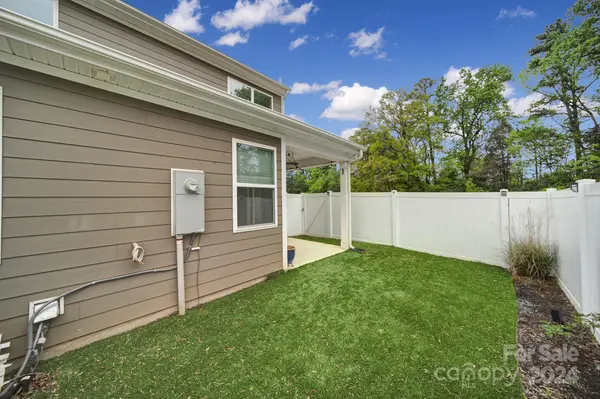 5507 Harris Cove DR, Charlotte, NC 28269