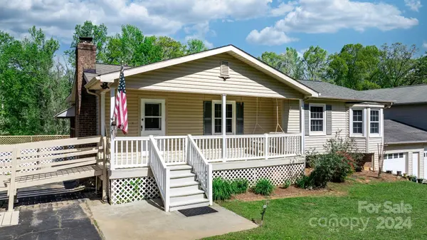 229 Oakridge RD, Stanley, NC 28164