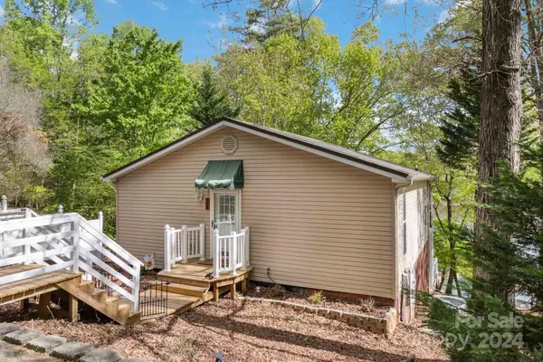 544 Deerfield RD, Mount Gilead, NC 27306