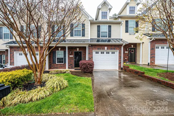 4734 Braxton Gate LN, Hickory, NC 28602
